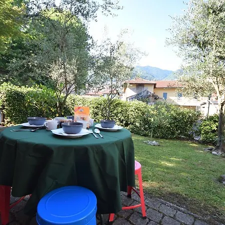 Flat Le Vigne كومو